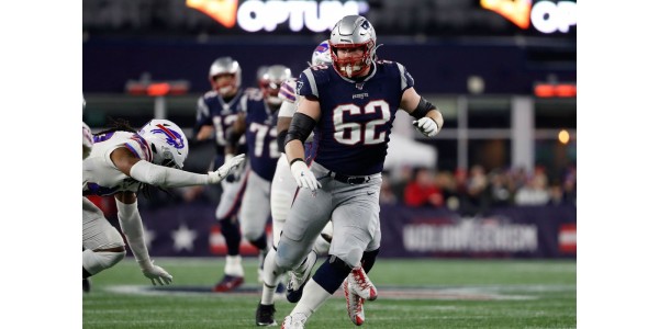 Joe Thuney aún puede optar por quedarse en los New England Patriots